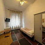 Gare 2 Bed & Breakfast Pisa