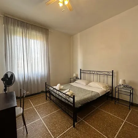 Gare 2 Bed & Breakfast *