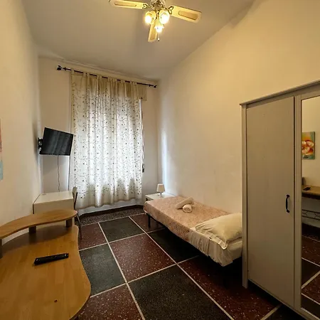 Gare 2 Frühstückspension Pisa