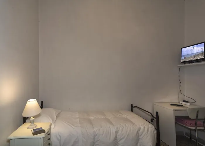 Gare 2 Bed & Breakfast Pisa